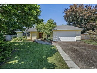 13431 SE Erin Ct, Clackamas, OR 97015