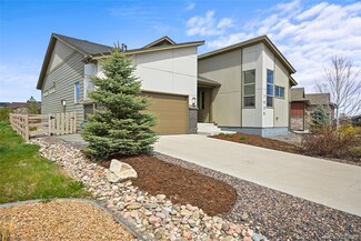 7930 Piney River Ave, Littleton, CO 80125