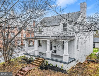 3809 35th St, Mount Rainier, MD 20712