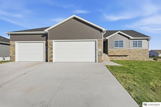 4048 Northview Dr, Grand Island, NE 68803