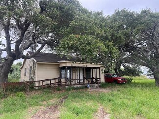 230 Shaver Rd, Aransas Pass, TX 78336