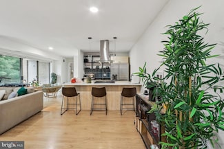 12204 Braxfield Ct Unit 242, Rockville, MD 20852