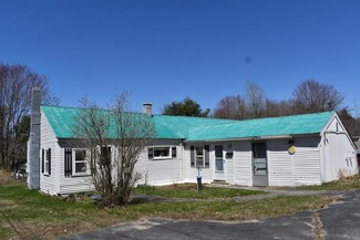 409 Route 133, Winthrop, ME 04364