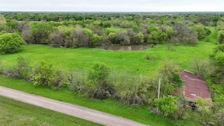 1483 County Road 1021, Wolfe City, TX 75496