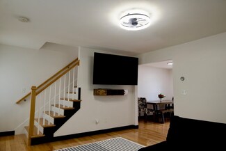 15 Irving St, Lowell, MA 01852