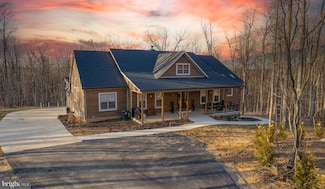 659 Waterside Dr, Harpers Ferry, WV 25425
