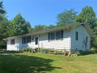 7055 E Hogtown Rd, Marengo, IN 47140