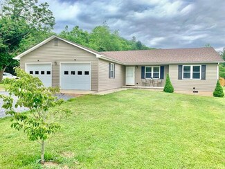 107 Meadows of Wilson Ct, Clifton Forge, VA 24422