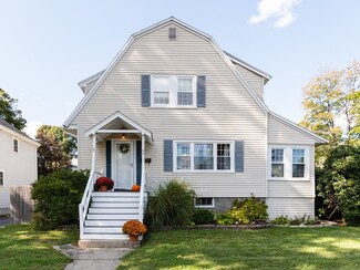 90 Edge Hill Rd, Braintree, MA 02184