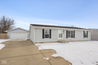 3331 Fall Valley Dr, Columbus, IN 47203