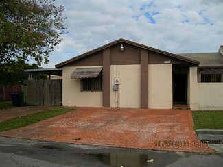19725 NW 52 Place Unit 19725, Unincorporated Dade County, FL 33055