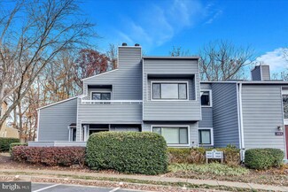 1930 Villaridge Dr Unit B, Reston, VA 20191