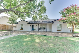 1107 Scarlet Oaks Cir, Ennis, TX 75119