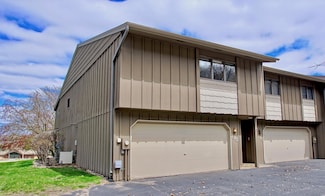 133 Kingswood Dr, Red Wing, MN 55066