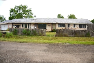 104 Bayview Dr, Lake City, TX 78368
