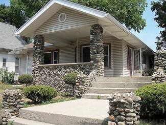 424 E Jackson St, Galveston, IN 46932