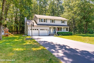 8 Old Deer Camp Rd, Saratoga Springs, NY 12866