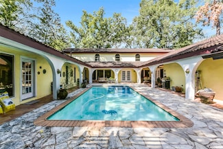 716 Evergreen Ln, Conroe, TX 77302