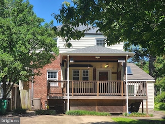 6016 39th Ave, Hyattsville, MD 20782