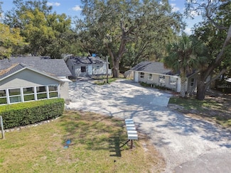 1529 Sadlon Ave, Clearwater, FL 33756