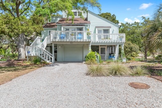 301 22nd Place E, Oak Island, NC 28465