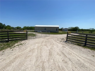 202 County Road 3061, Orange Grove, TX 78372