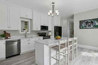 917 Division St S, Northfield, MN 55057