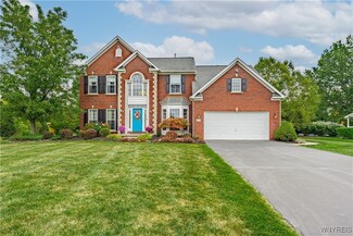 7023 Iroquois Dr, Lockport, NY 14094