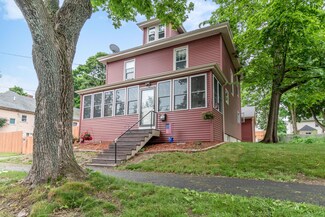 168 Maple St, Bangor, ME 04401