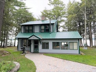 9 Cove End Rd, Brownville, ME 04414