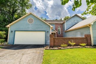 1425 Secretariat Blvd, Knoxville, TN 37931