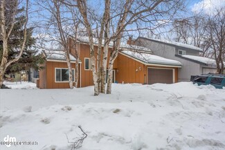 3220 Sleeping Lady Ln, Anchorage, AK 99515