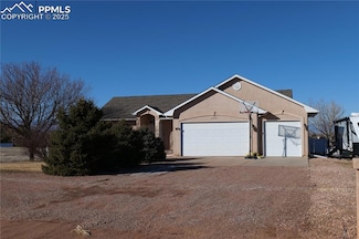 1137 S Montclair Dr, Pueblo, CO 81007