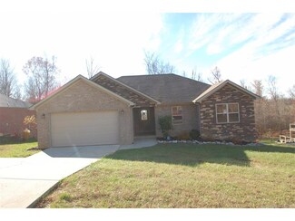 7007 Rainelle Dr, Lanesville, IN 47136
