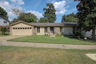 2215 Breckenridge Dr, Little Rock, AR 72227