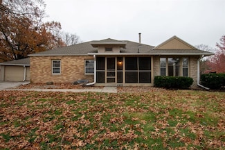 4933 Woodland Ave, Des Moines, IA 50312