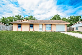 855 Third St, Orange City, FL 32763