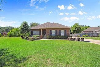 56 Camellia Ln, Freeport, FL 32439
