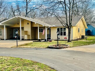 11 Ash Ct, Branson, MO 65616