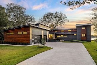 1435 Bayshore Dr, Niceville, FL 32578