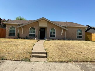 3314 Ivanhoe Ln, Garland, TX 75044