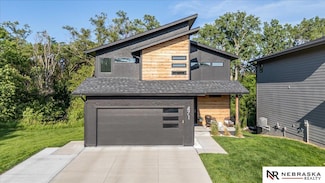 471 N Allen St, Bennington, NE 68007