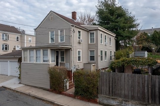 89 Oak St, Fall River, MA 02720