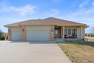 18684 Taylor Ln, Council Bluffs, IA 51503