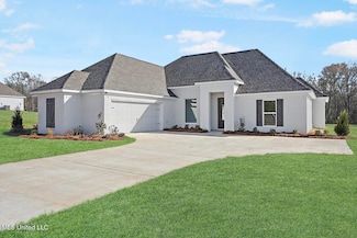 979 Mullican Rd, Florence, MS 39073