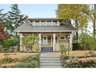 623 SE 69th Ave, Portland, OR 97215