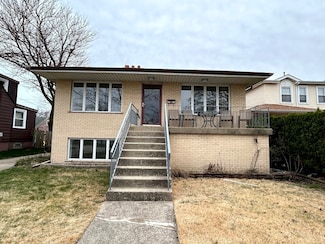 4235 Gage Ave, Lyons, IL 60534