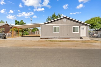 292 Lowery St, Porterville, CA 93257