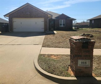 916 NE 83rd St, Oklahoma City, OK 73114