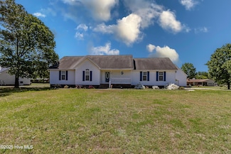 302 Spence St, La Grange, NC 28551
